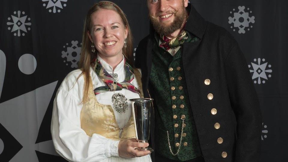Lenkje til artikkel: Kongepokal i Dans fele A til Ole Nilssen som er distriksmusikar i Sunnfjord