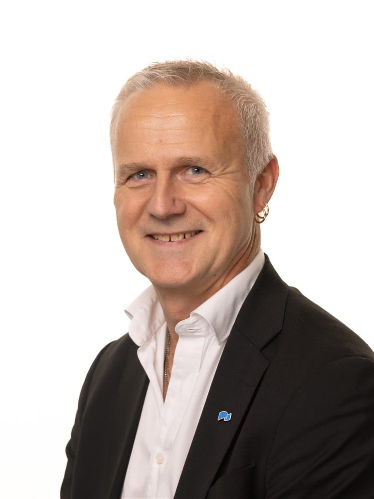 Tore Fossen, H - Klikk for stort bilete